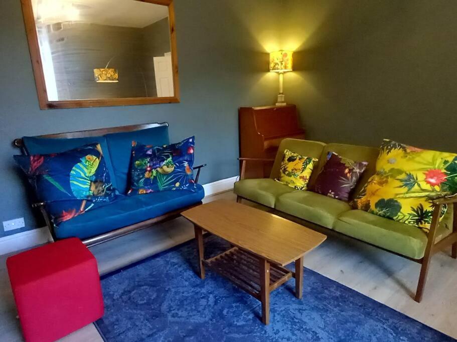 Peaceful Home From Home - Spacious 3 Bedroom House Accommodating 7 - Ideal For Families And Workers 盖茨黑德 外观 照片